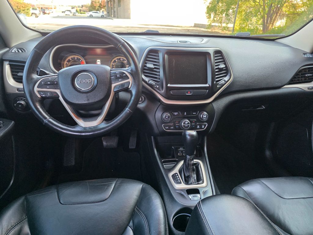 2016 Jeep Cherokee - $9,995
