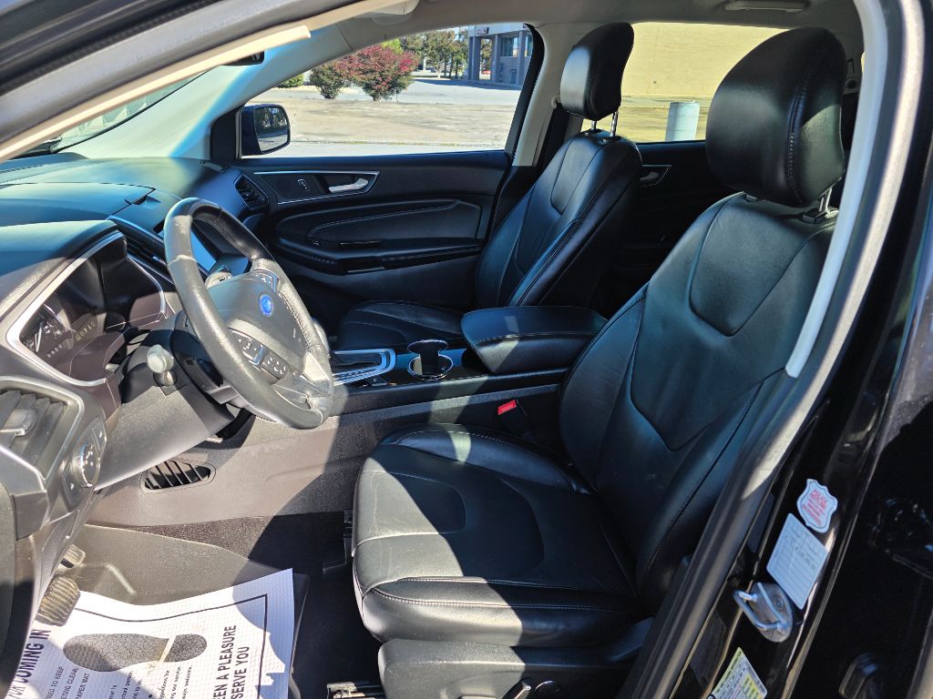 2017 Ford Edge - $9,995