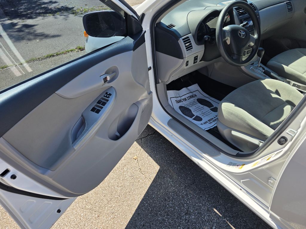 2012 Toyota Corolla - $8,995