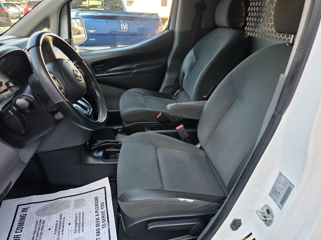 2015 Nissan NV200 - $8,995