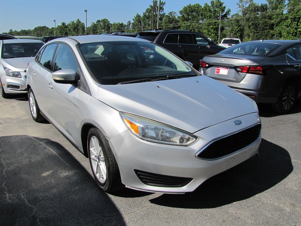 2015 Ford Focus - $6,995