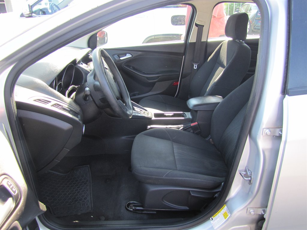 2015 Ford Focus - $6,995