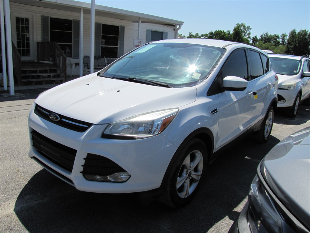 2015 Ford Escape - $7,995