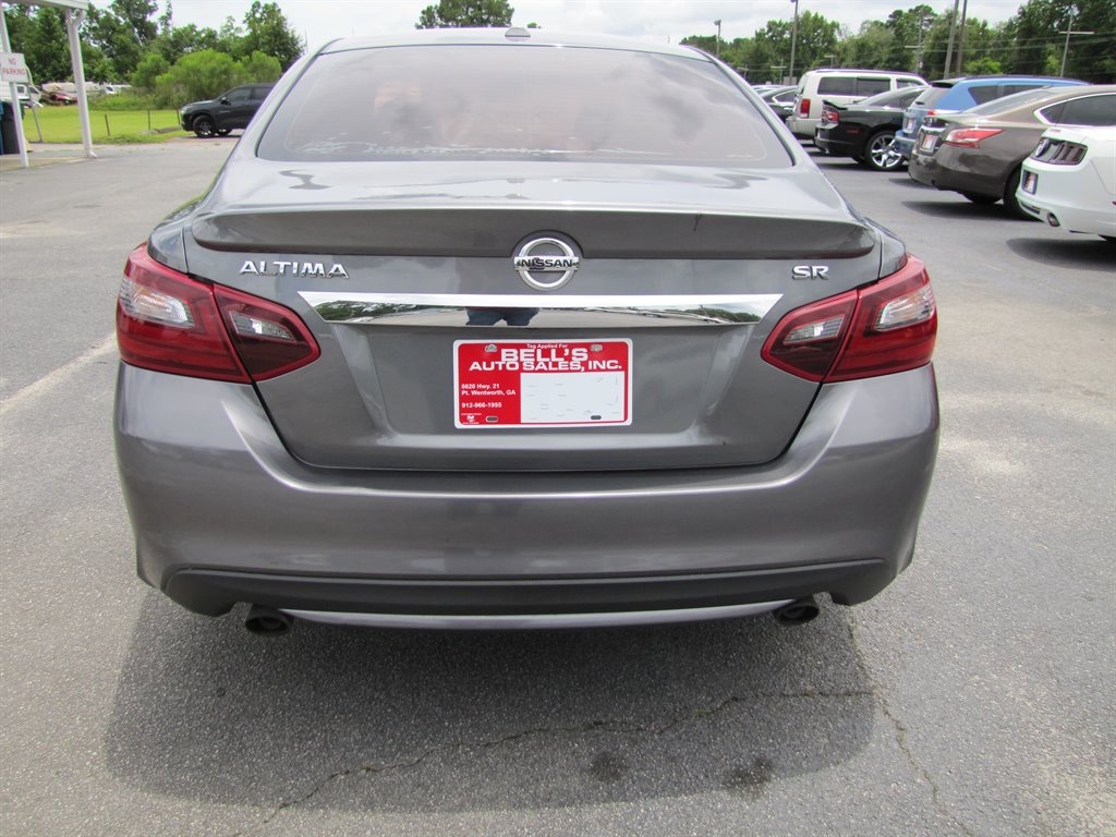 2017 Nissan Altima - $10,995