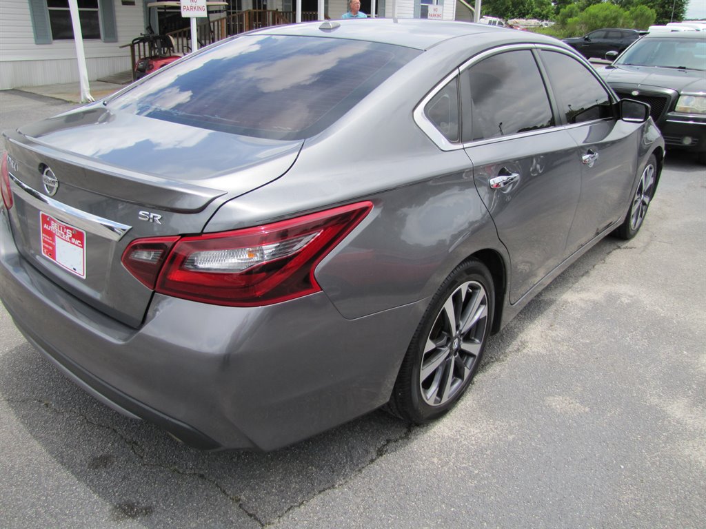 2017 Nissan Altima - $10,995