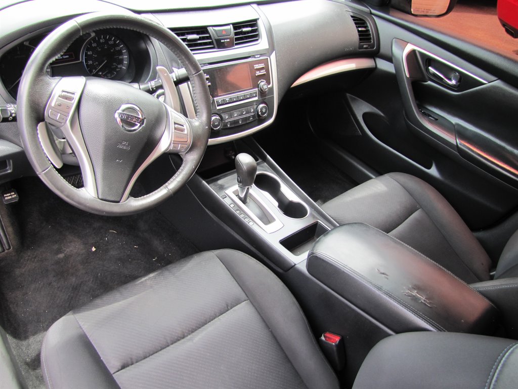 2017 Nissan Altima - $10,995