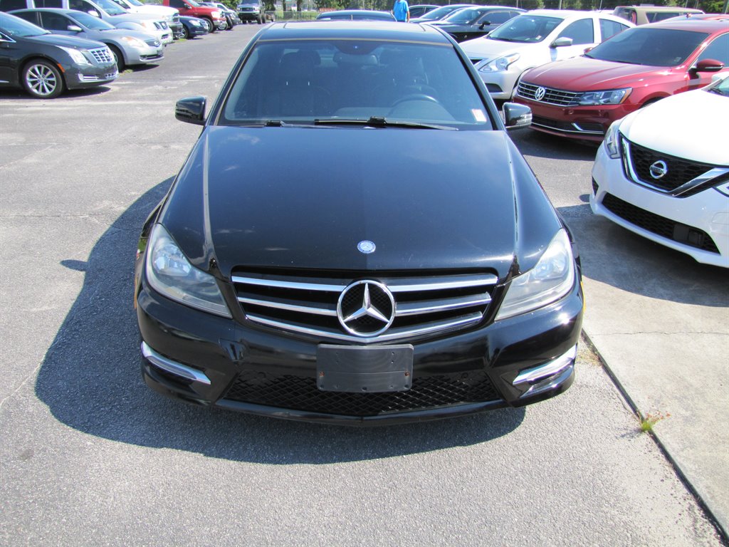 2014 Mercedes-Benz C-Class C250 Luxury photo