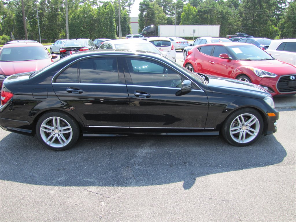 2014 Mercedes-Benz C-Class C250 Luxury photo