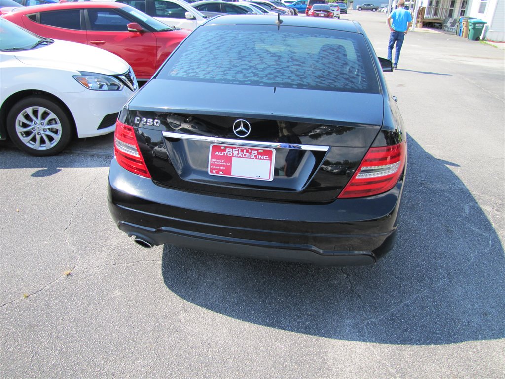 2014 Mercedes-Benz C-Class C250 Luxury photo