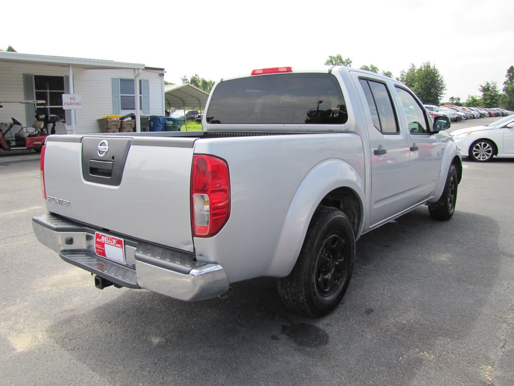 2011 Nissan Frontier S photo