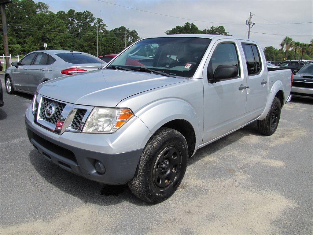 2011 Nissan Frontier S photo