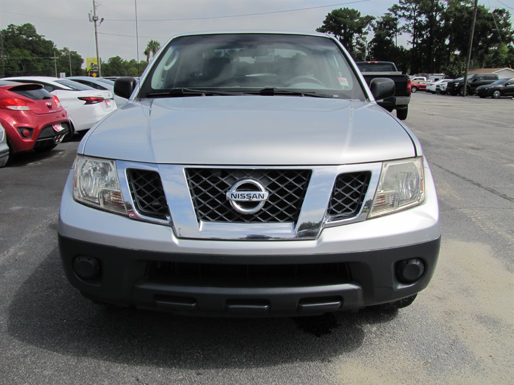 2011 Nissan Frontier S photo