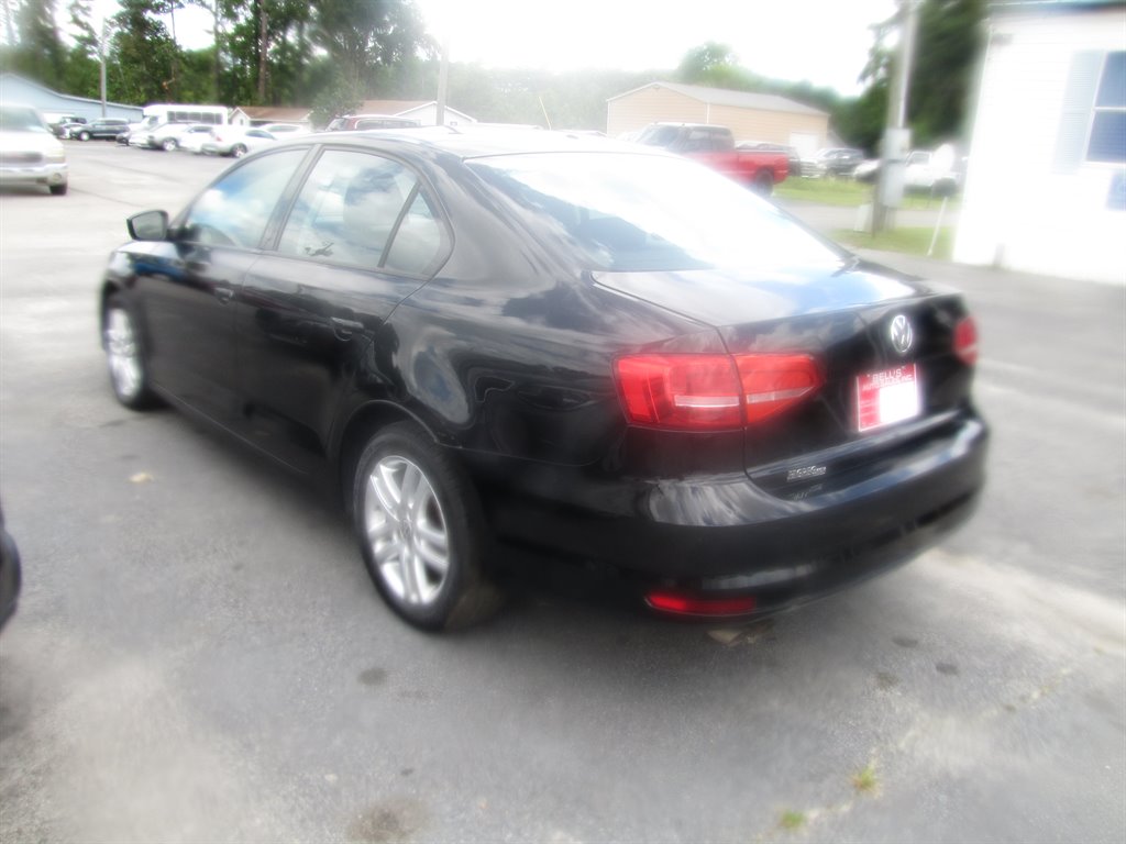 2015 Volkswagen Jetta - $8,995
