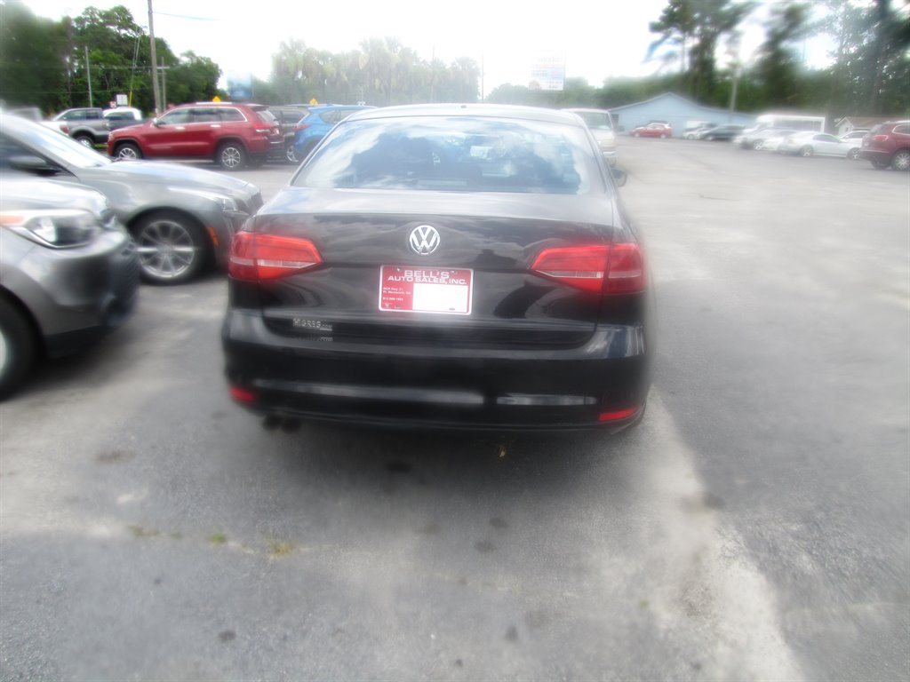 2015 Volkswagen Jetta - $8,995