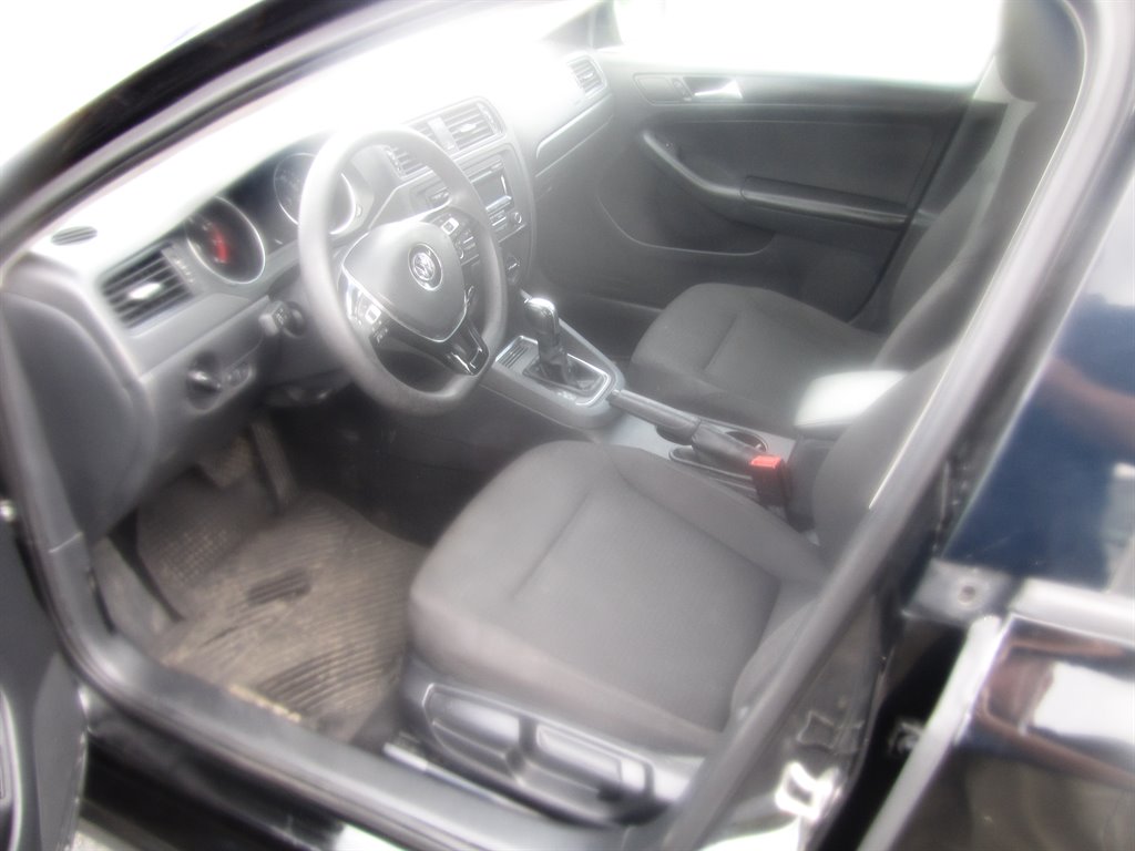 2015 Volkswagen Jetta - $8,995