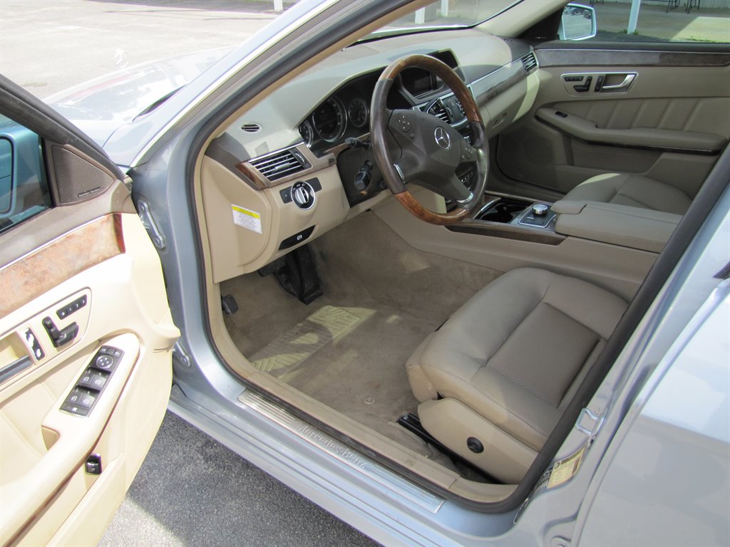 2013 Mercedes-Benz E-Class E350 Sport photo