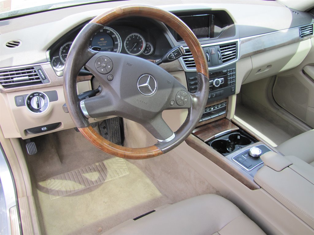 2013 Mercedes-Benz E-Class E350 Sport photo