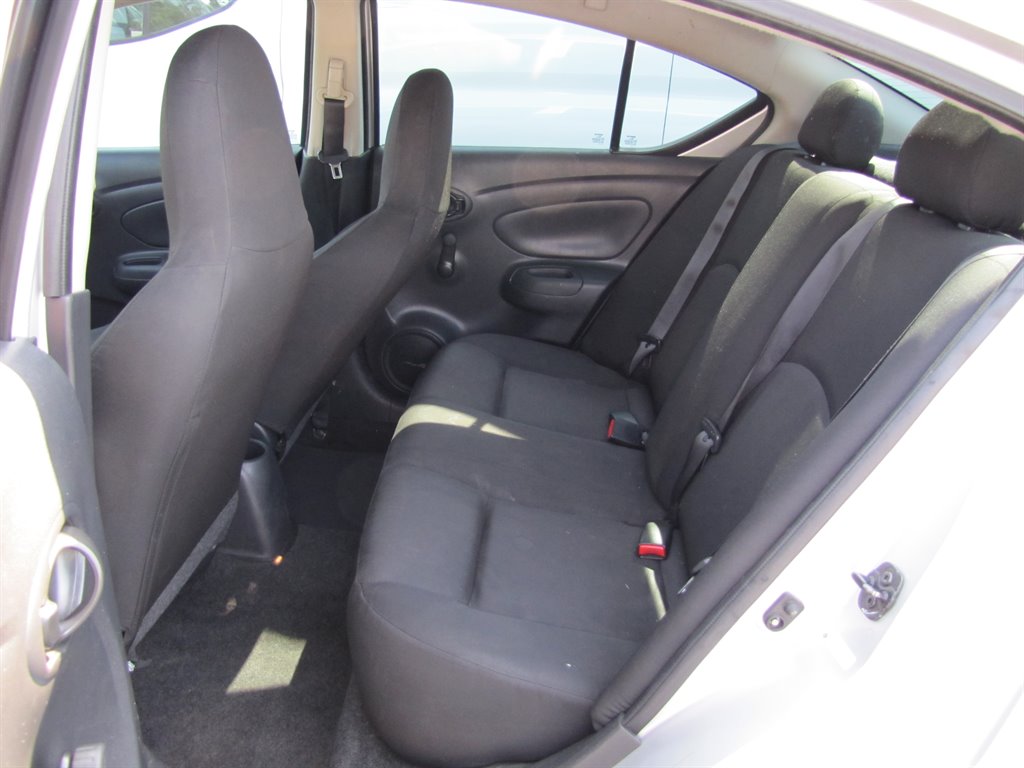 2017 Nissan Versa S photo