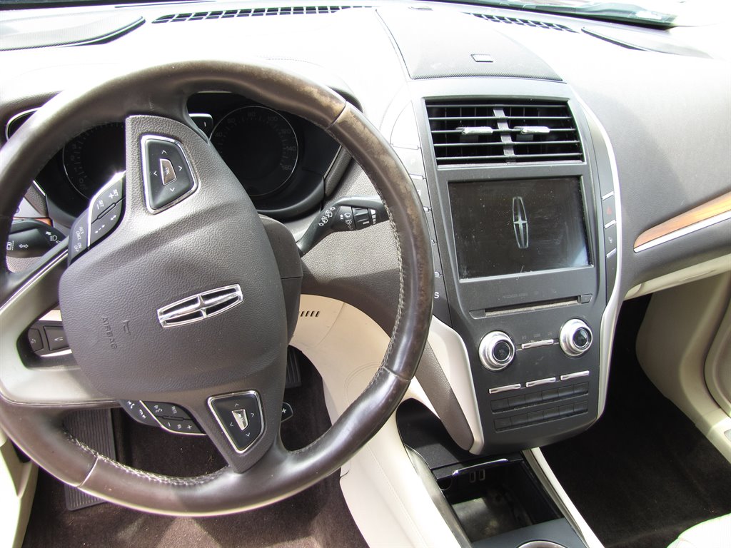 2016 Lincoln MKC - $12,995