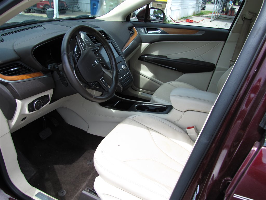 2016 Lincoln MKC - $12,995