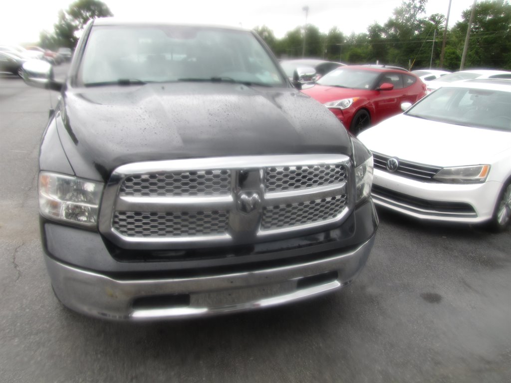 2016 RAM 1500 SLT photo