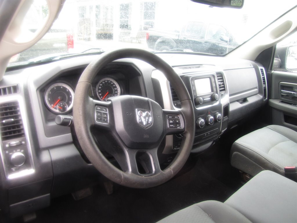 2016 RAM 1500 SLT photo