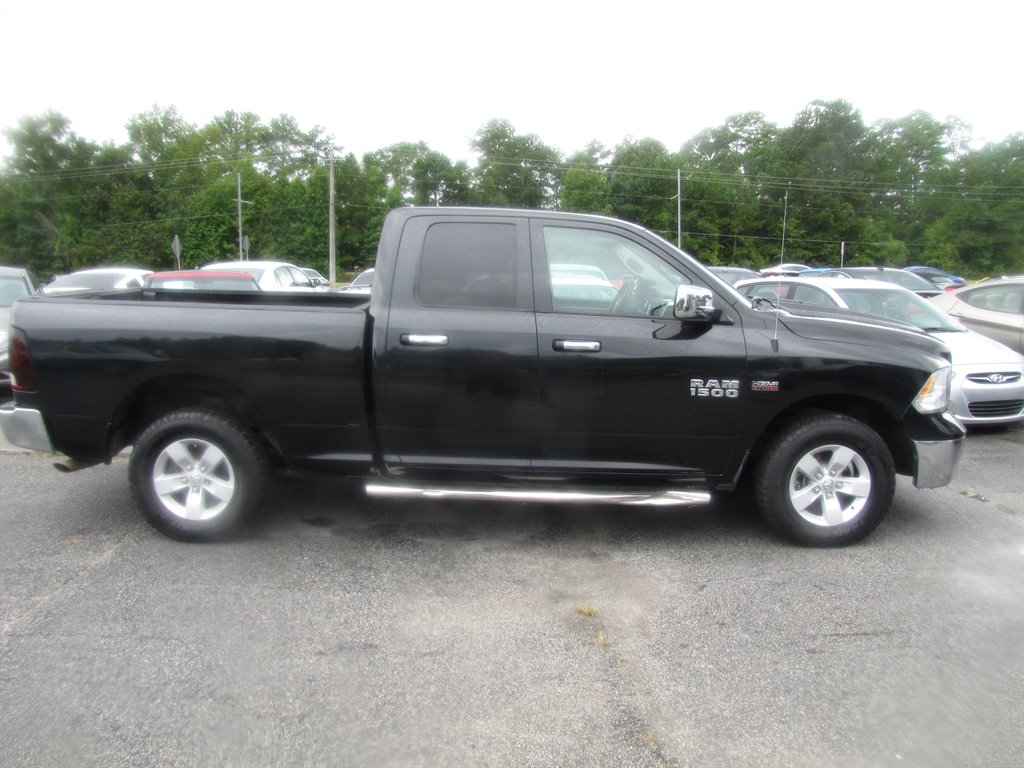 2016 RAM 1500 SLT photo