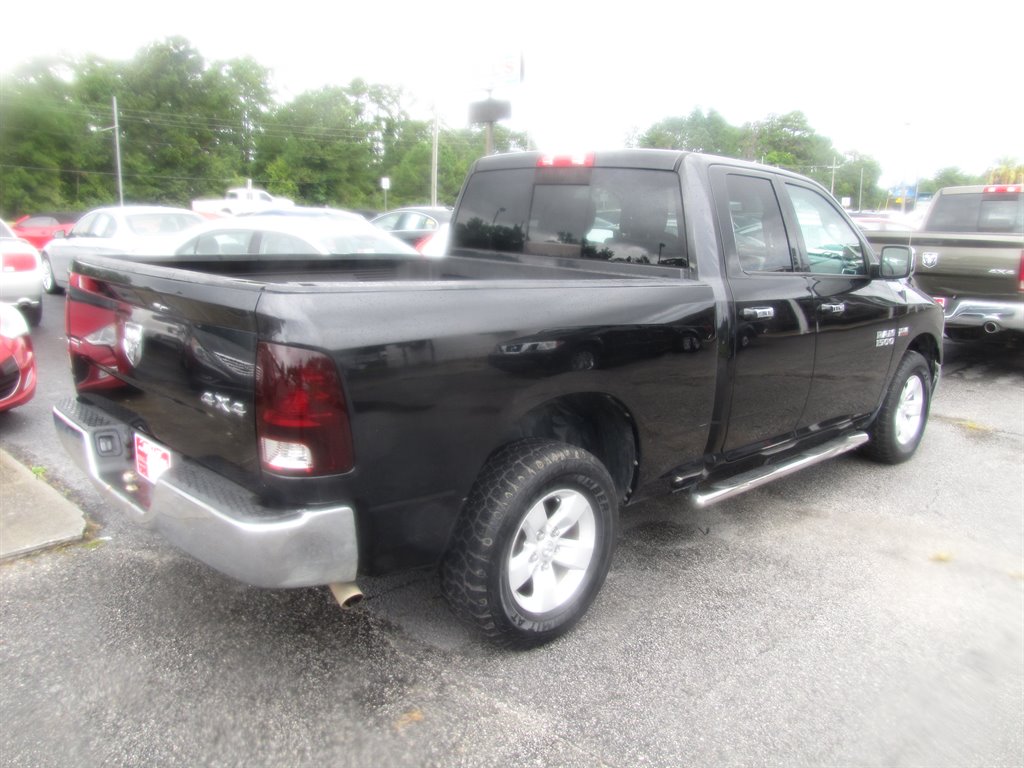 2016 RAM 1500 SLT photo