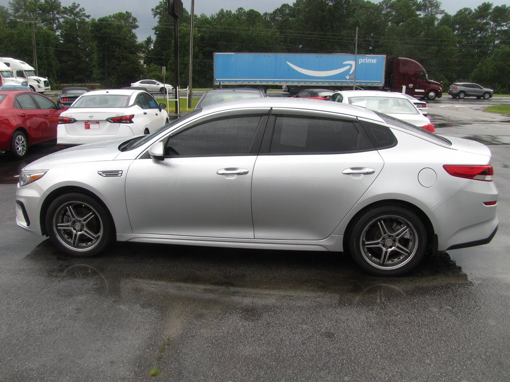 2019 Kia Optima - $9,995