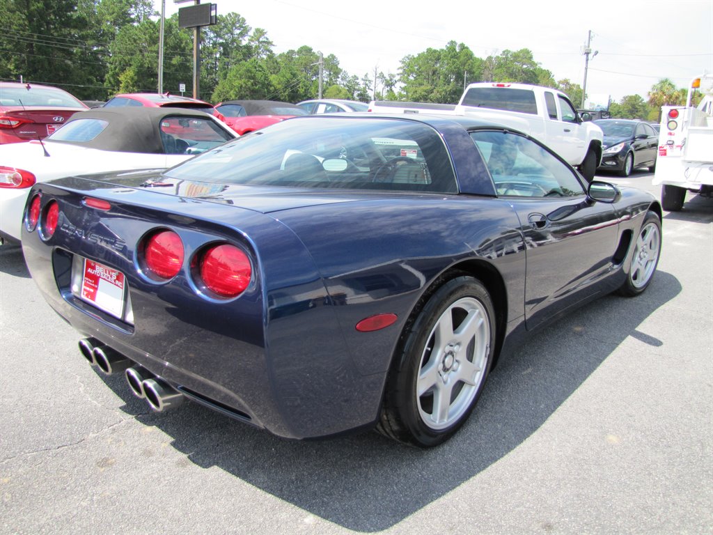 1999 CHEVROLET Corvette Coupe - $17,995