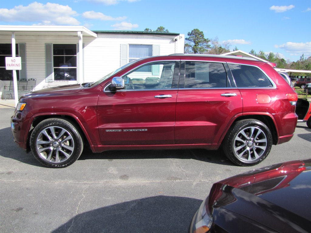2017 Jeep Grand Cherokee Overland photo