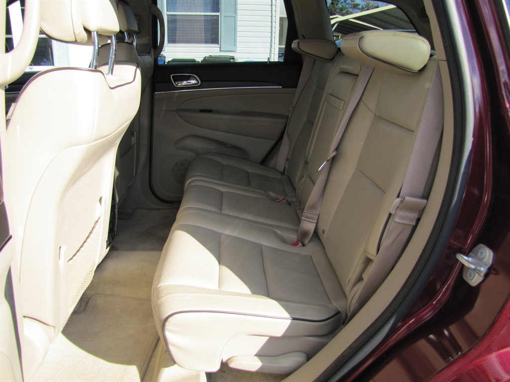 2017 Jeep Grand Cherokee Overland photo