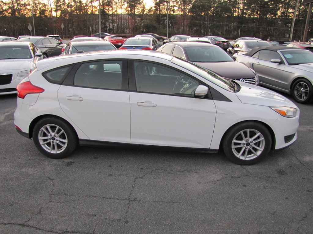 2017 Ford Focus - $10,995