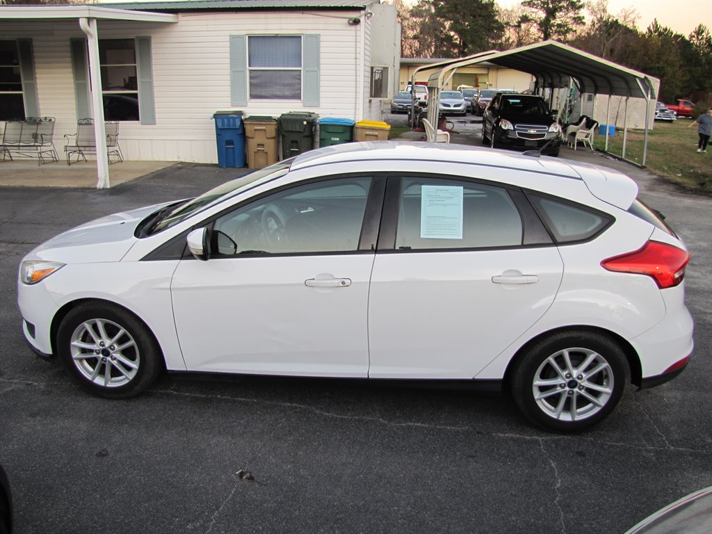 2017 Ford Focus - $10,995