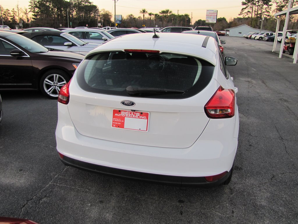 2017 Ford Focus - $10,995