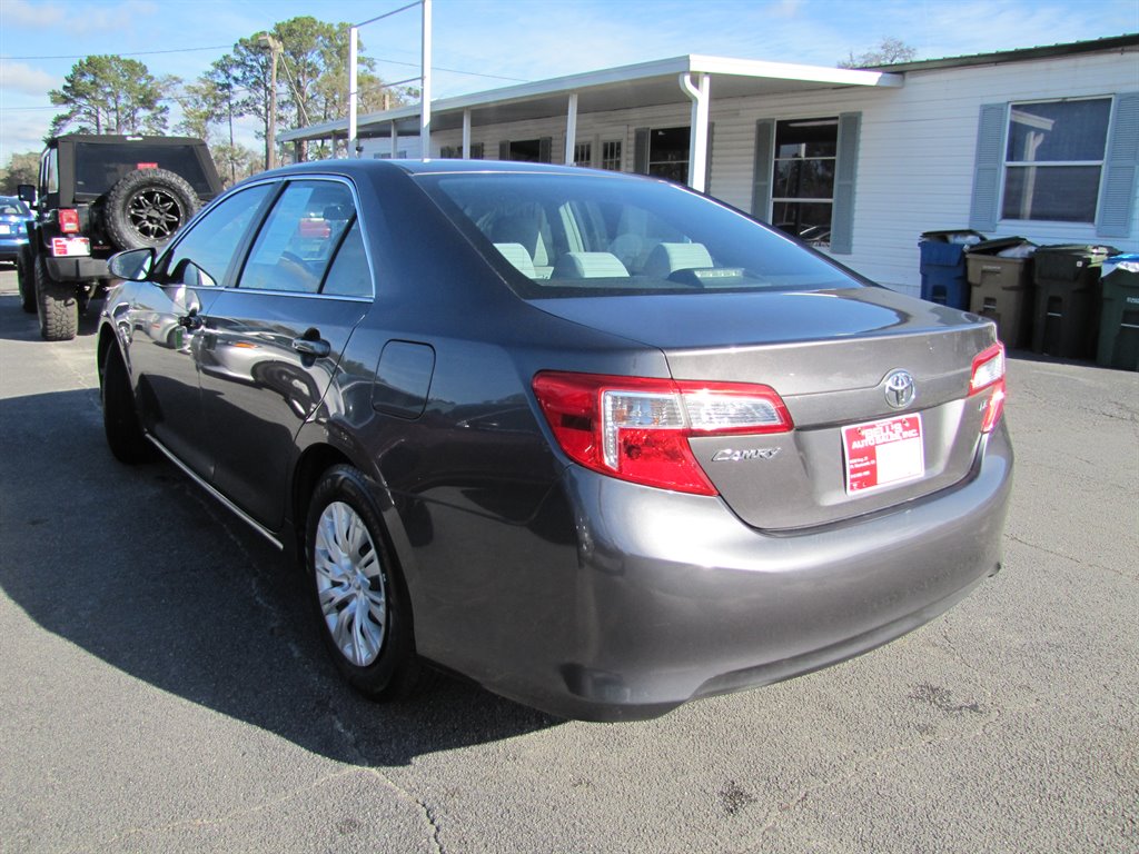 2013 Toyota Camry L photo