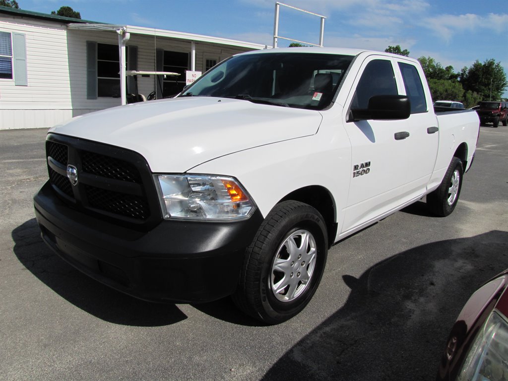 2017 RAM 1500 Tradesman photo
