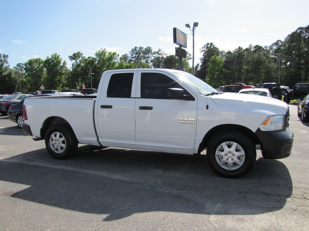 2017 RAM 1500 Tradesman photo