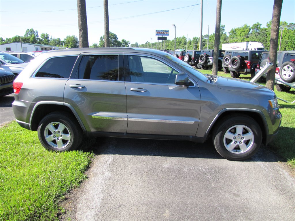 2012 Jeep Grand Cherokee Laredo photo