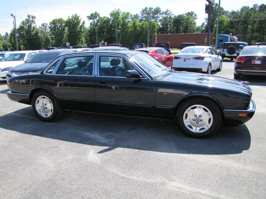 1997 Jaguar XJ-Series XJ6 photo