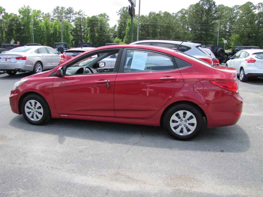 2016 Hyundai Accent - $9,995