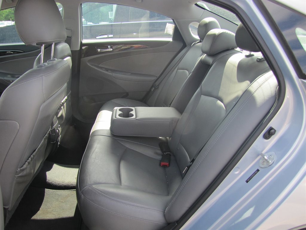 2013 Hyundai Sonata - $9,995