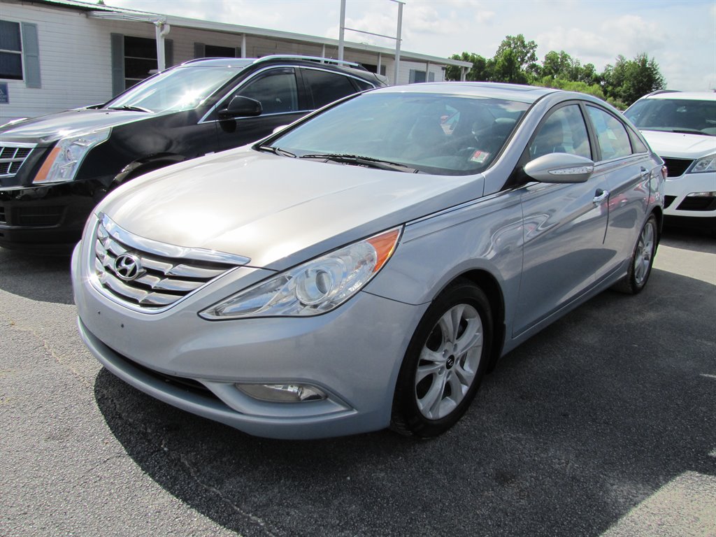 2013 Hyundai Sonata - $9,995