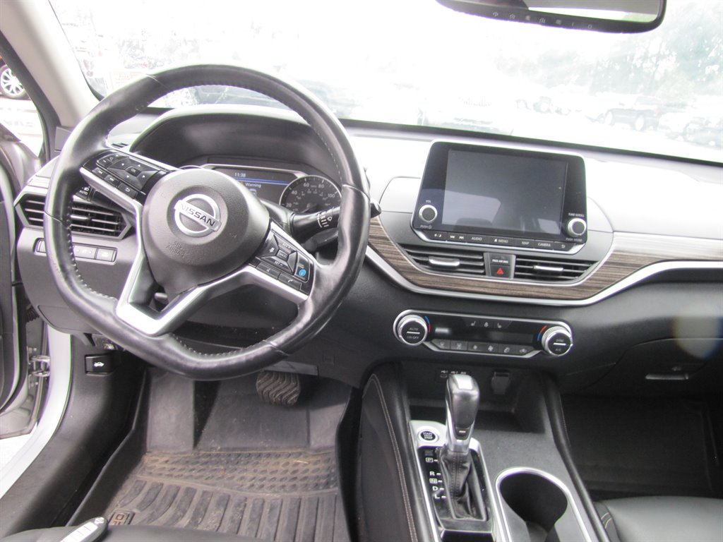 2019 Nissan Altima - $15,495