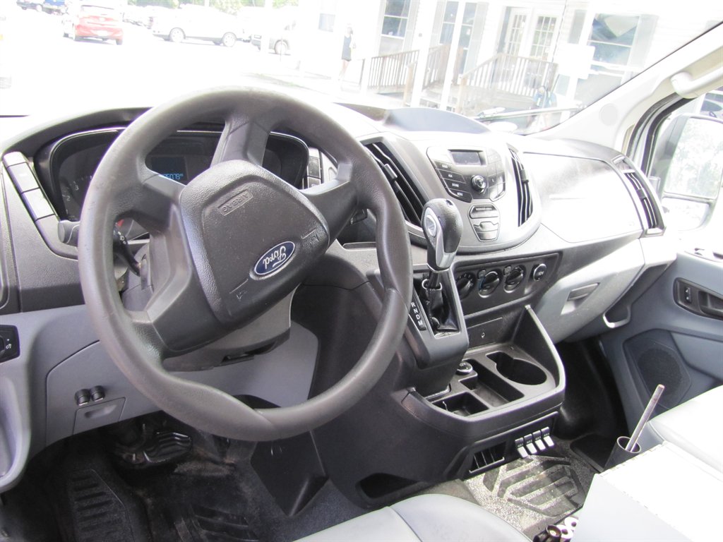 2016 Ford Transit - $17,995