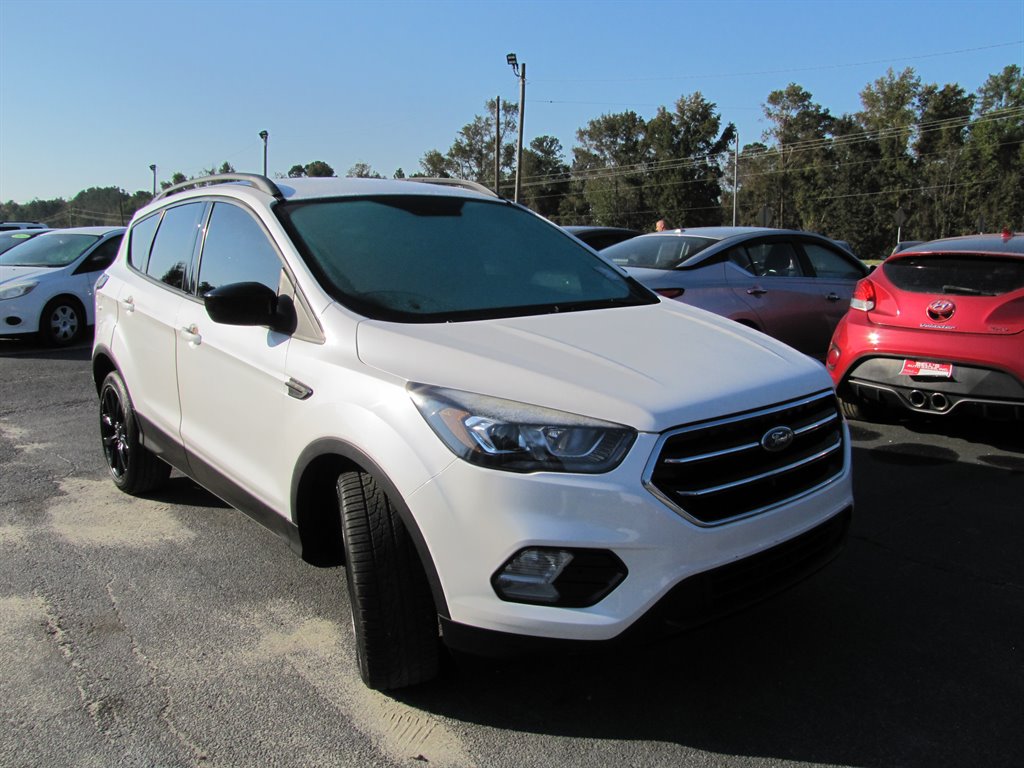 2018 Ford Escape - $12,995