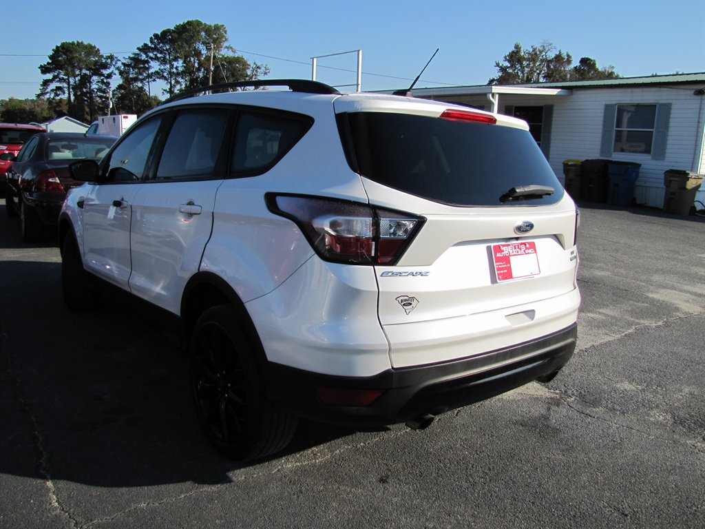 2018 Ford Escape - $12,995
