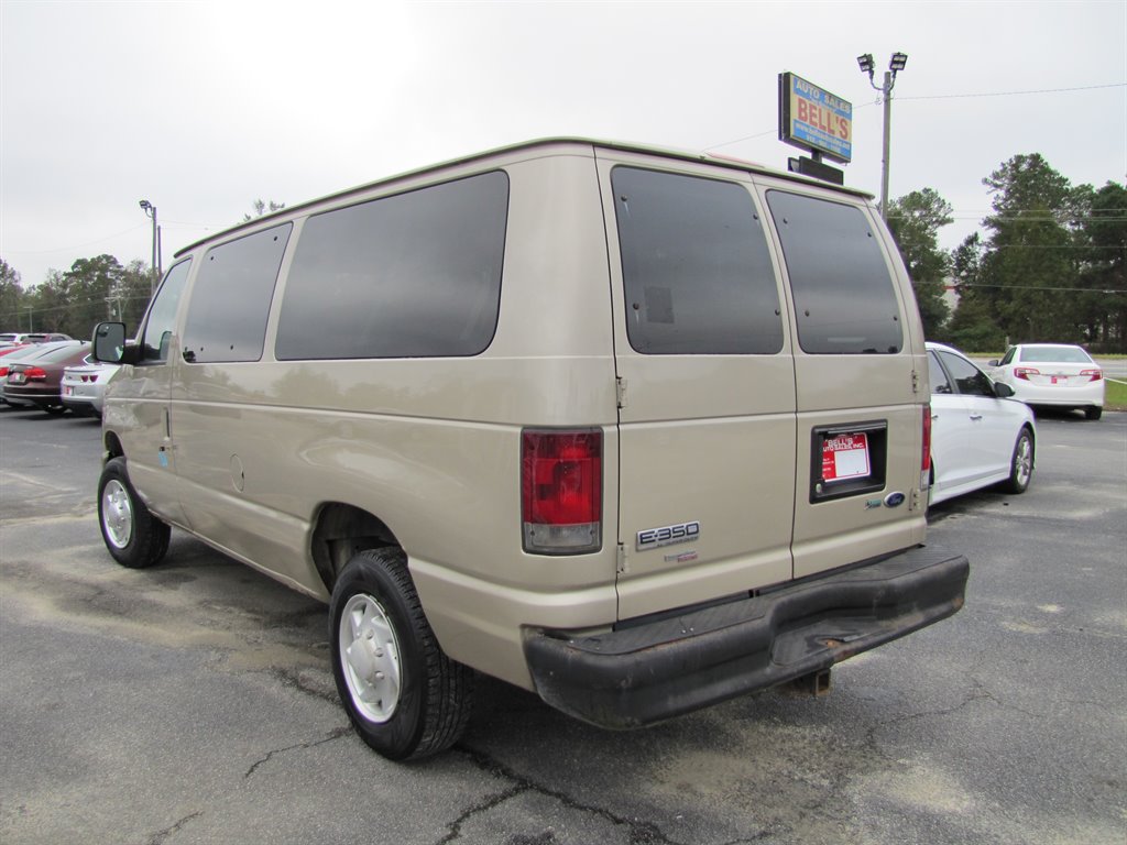 2012 Ford E-350 - $12,995