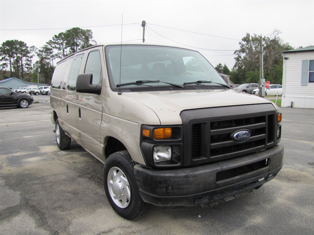 2012 Ford E-350 - $12,995