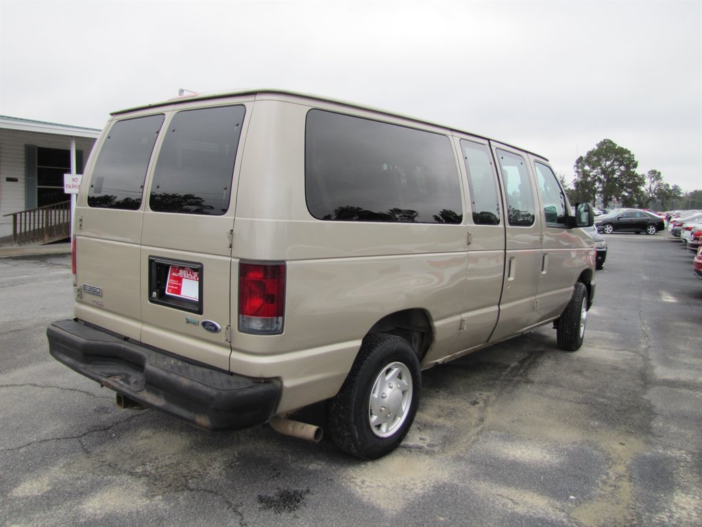 2012 Ford E-350 - $12,995